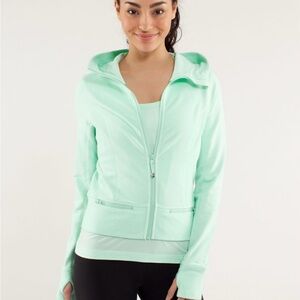 Lululemon Athletica cropped mint green zip hoodie size 6